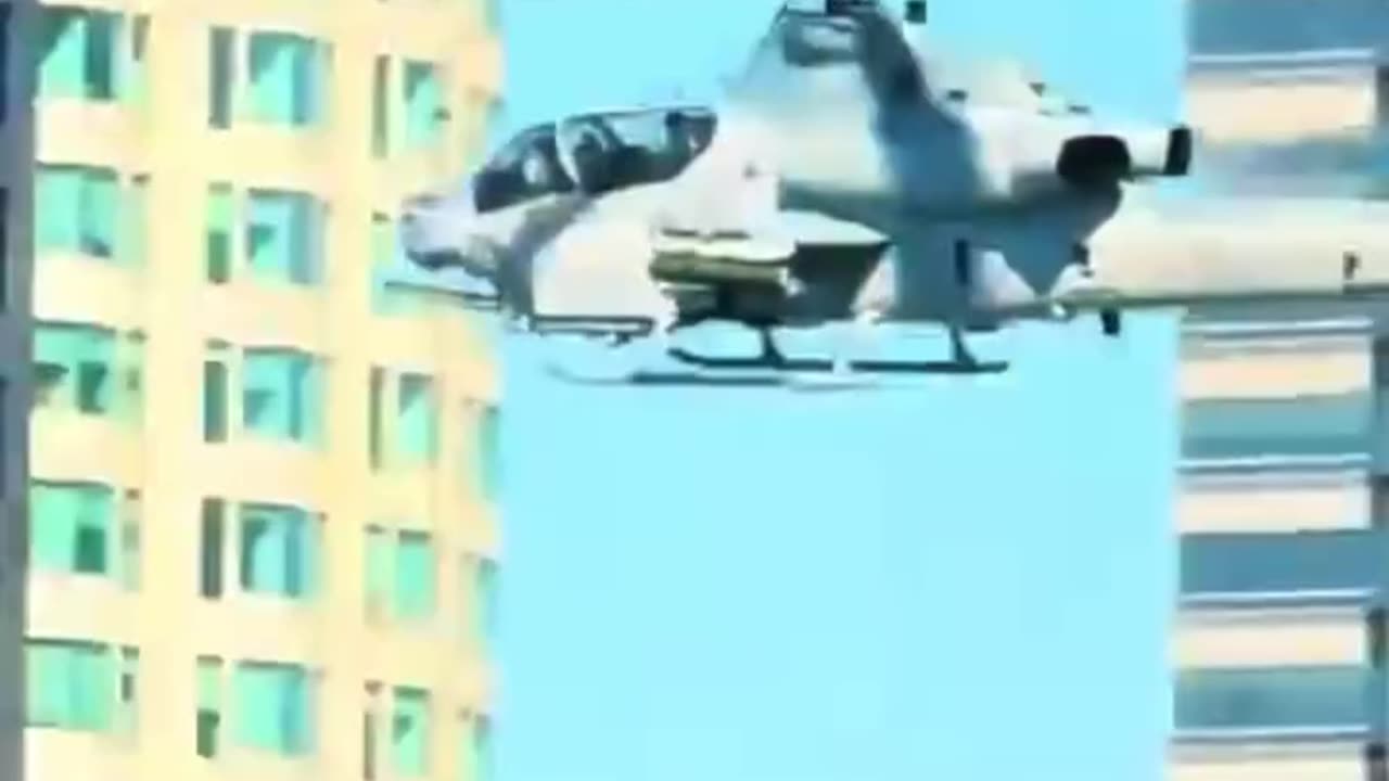 US Marine AH-1Z Viper Over Los Angeles: Military Response to Protests?