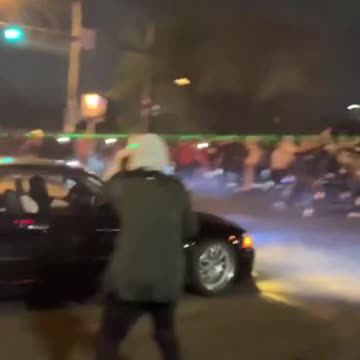 Group of sideshow participants jump an elderly man 😳