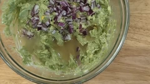 Tequila-Infused Guacamole Recipe | The Ultimate Party Dip! #avocado #veganrecipes