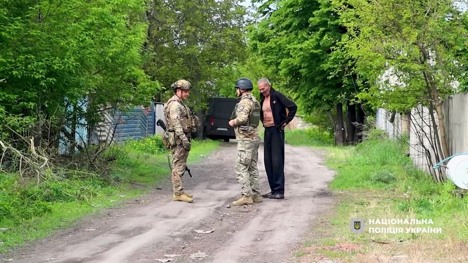 Evacuation under fire: White Angel crew evacuates family from frontline hell