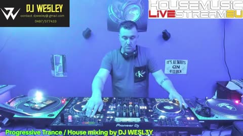 DJ Wesley, mixing Houseclassics / Retro House. Friday 2.5.2025