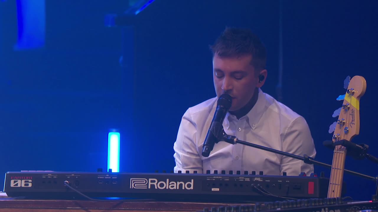 Shy Away - Twenty One Pilots (live)