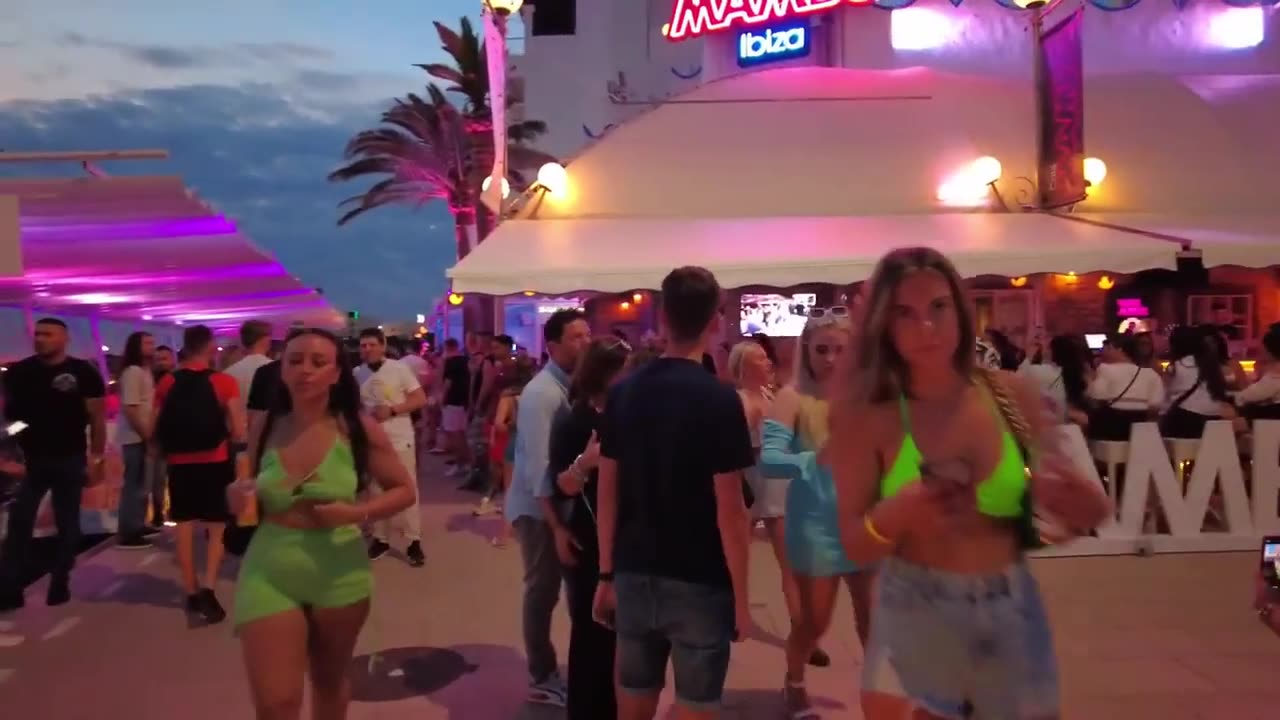 The ULTIMATE Ibiza Tour – Beaches, Parties & Secrets 🌅🔥