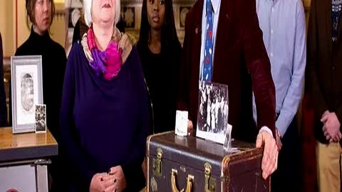 Bbc Antiques Roadshow Expert Revealed as Man Behi