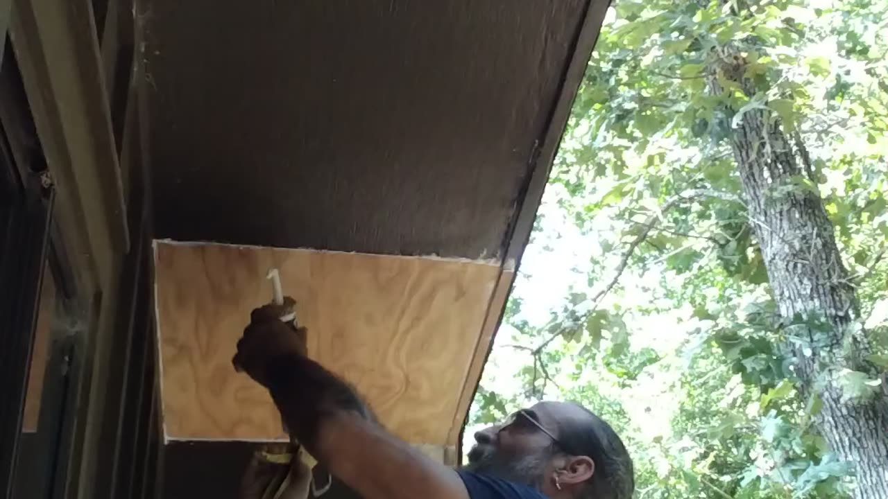 Time lapse soffit repair