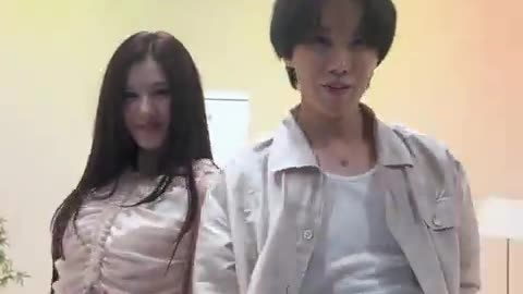 BTS Jhope Twice Sana