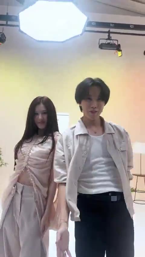 BTS Jhope Twice Sana