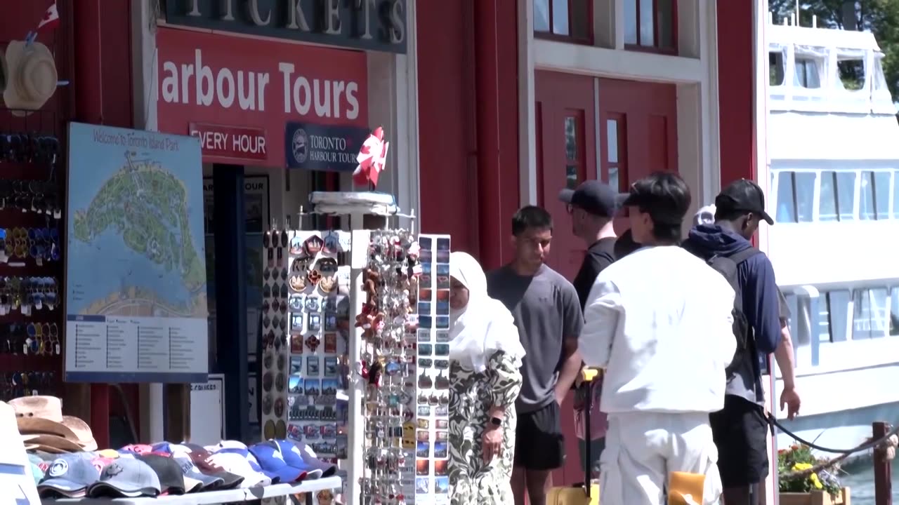 Trump axes trade talks with Canada over Reagan ad