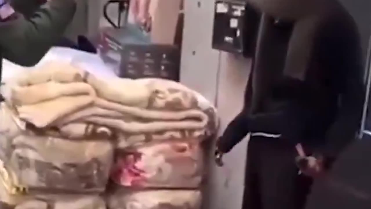 🇧🇪‼️ Yesterday, in Antwerp, Belgium, an 18-year-old Eritrean migrant stabbed