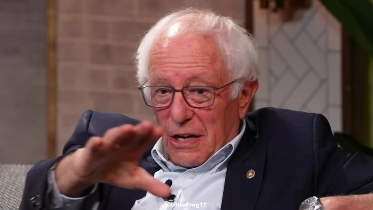 Bernie gets laughed at for flying private jets to fight oligarchy