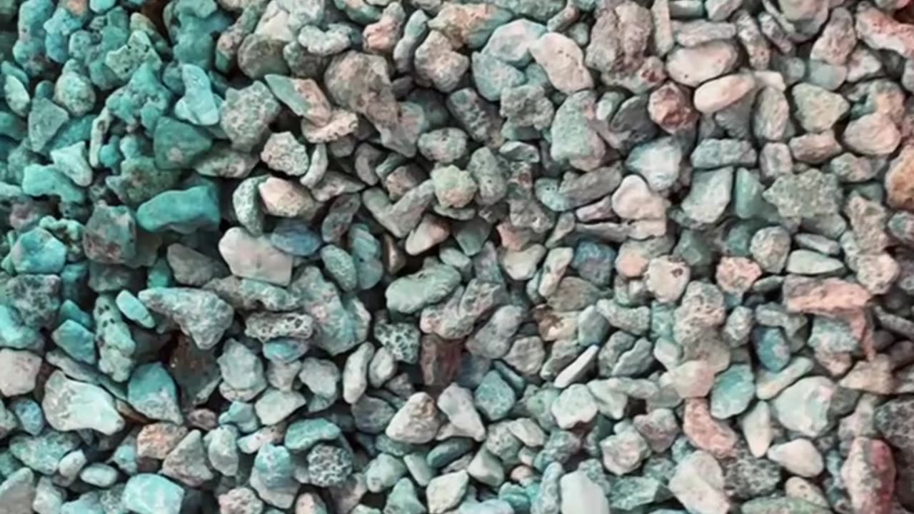 250529-1 Turquoise Rough: Unveil Earth's Poetry with a Cut