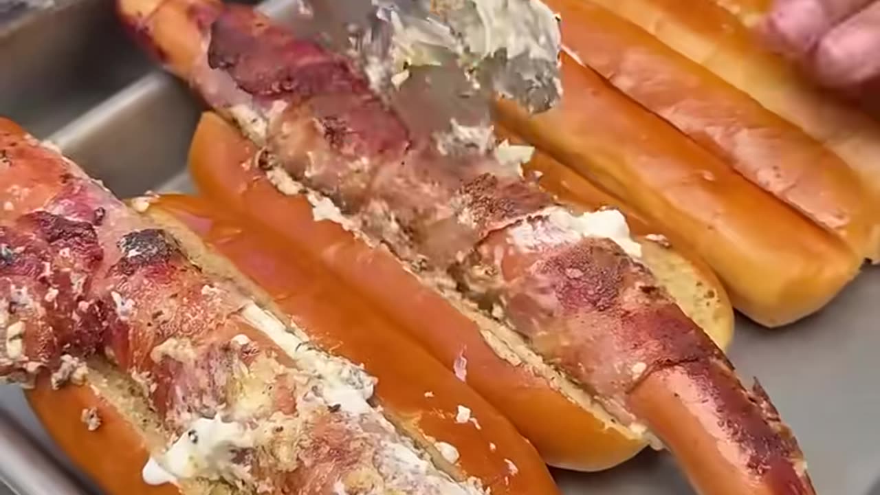 Hot dog wrapped with beacon recipe