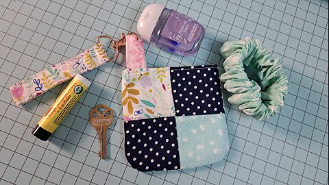 How to Make a Cute Patchwork Wallet From Leftover Fabric?