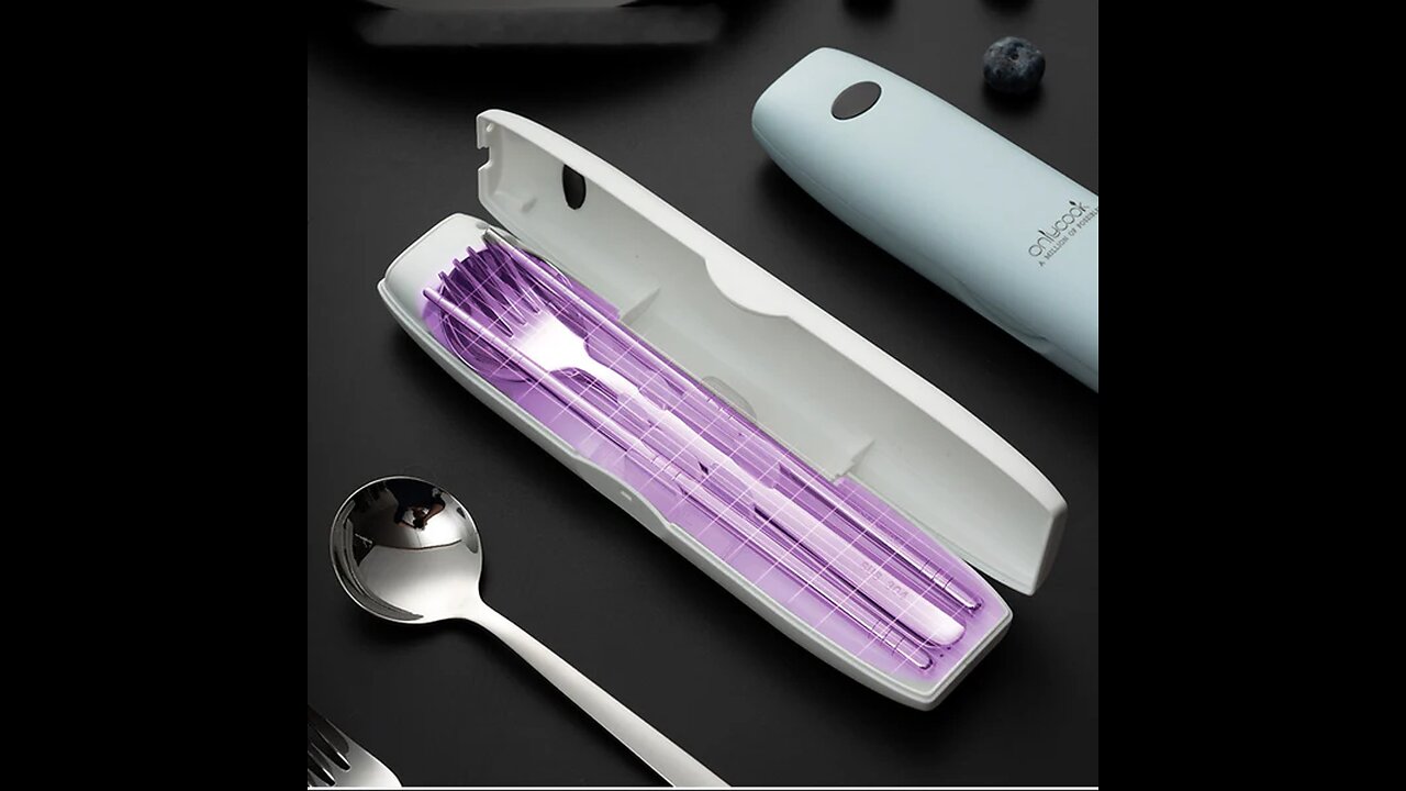 Portable Cutlery Set With UV Disinfection For Killing Bacteria