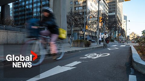 Man charged for pushing shopping cart into rider in Toronto bike lane