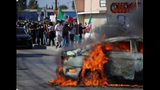 Peaceful vs non peaceful protests
