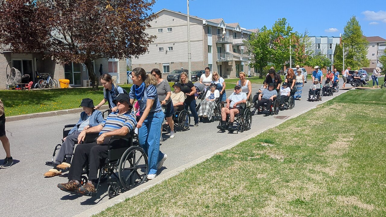 Marche intergénérationnelle Manoir Harwood