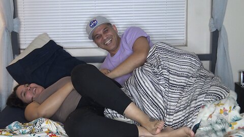 2 TRUTHS 1 LIE CHALLENGE IN BED