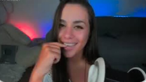 Asmr+Aheago+ear eating