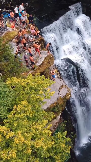 Love All Life Always #233 - Oh Yeah! Would You Do This? Adrenaline Rush With A Splash Ending...