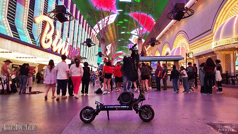 🛴💨💯🤙S9 - Turn It Up☯️E-Scooter Tour: Las Vegas Nevada...Downtown • Fremont Street😎