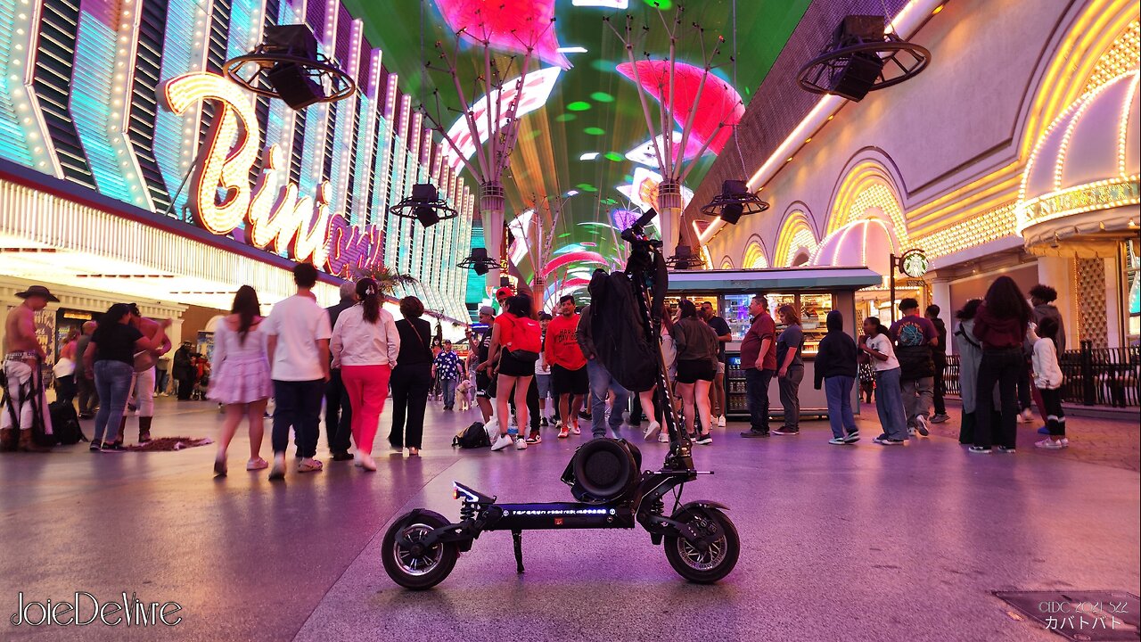 🛴💨💯🤙S9 - Turn It Up☯️E-Scooter Tour: Las Vegas Nevada...Downtown • Fremont Street😎