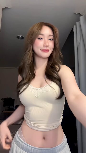 #tiktoktrend #trend #outdoors #ocean #StarsEverywhere #tiktok #foryou#dance #vannda #cutegirl#remix