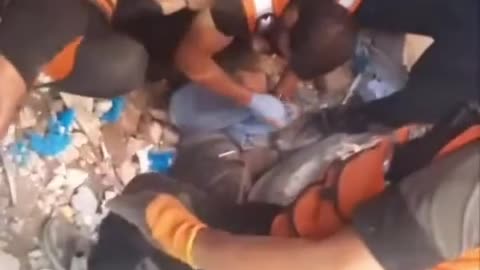 Civil Defense teams in Gaza Governorate recovered five martyrs and several wounded