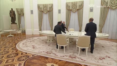 Владимир Путин принял в Кремле советника Премьер-министра