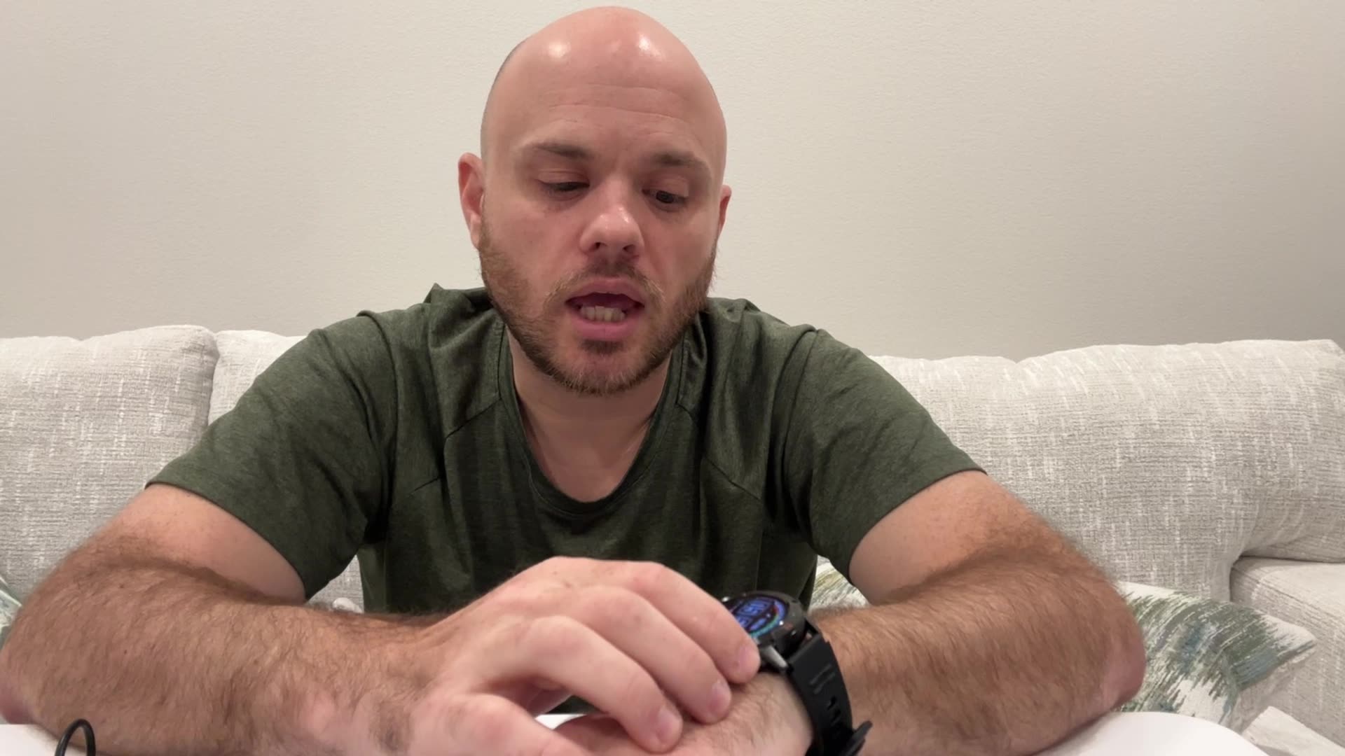 Overview WalkerFit Military Rugged Smart Watch