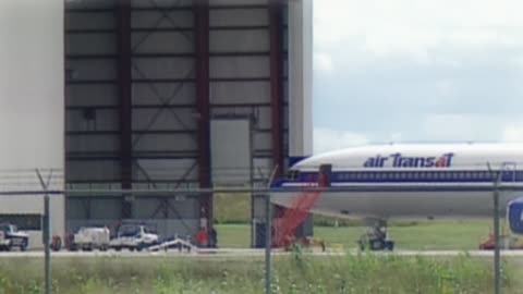 Out of Fuel at 39,000 Feet! ｜ Mayday Air Disaster