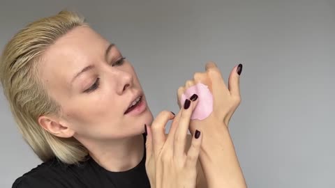 Full Face Makeup Tutorial - Soft Glam with Lavender Blush P3