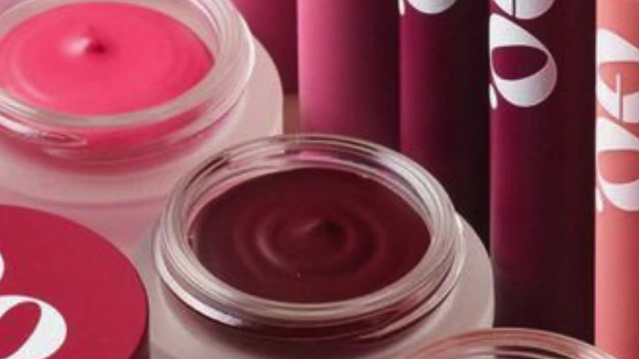 NEW GO. by Glimmer Whipped Lip & Cheek Tint by AVON