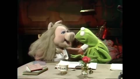 Muppet Show_ Kermit Cuts Piggy's Song