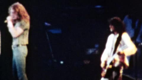 Led Zeppelin 1977-06-22 The Forum, Inglewood, CA (8MM Footage)