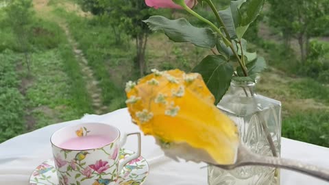 Asmeric video bottle and a glass