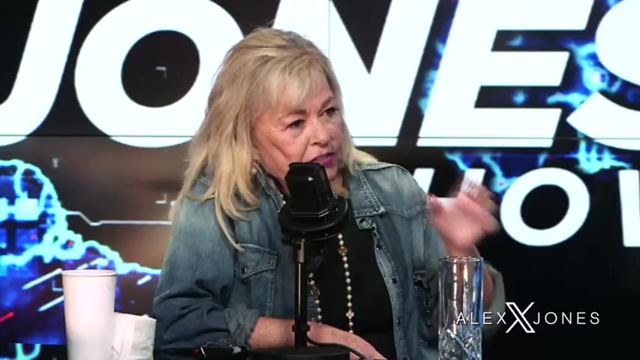 Roseanne Barr Alex Jones try desperately to make it not look lik