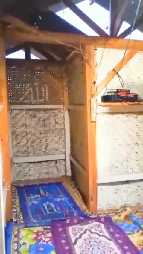 Journey to an Old Prayer Hall for Salah – A Peaceful Islamic Atmosphere