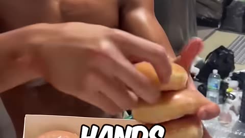 Bodybuilder’s First Cheat Meal in Months!!