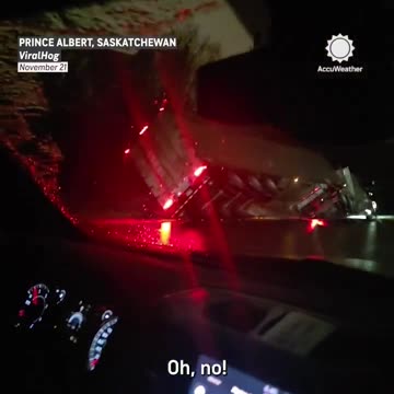 🇨🇦 #Canada. A semi-truck flipped over after sliding on an icy highway