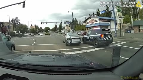 Tacoma man rams Seattle fire truck, leading police on chases
