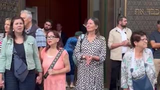 Christians in Germany formed a human chain around a synagogue to protect it from an Islamists