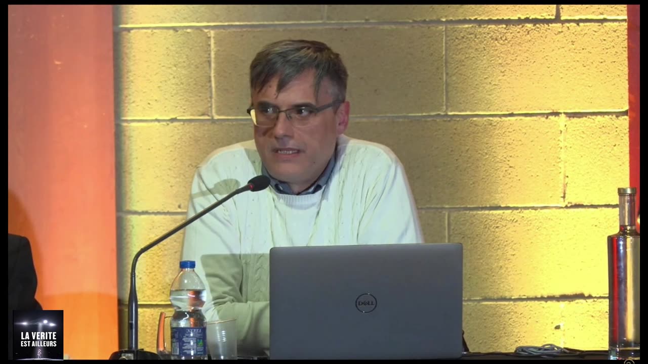 ★ Incroyable Découverte de Mystérieuses STRUCTURES MASSIVES sous les Pyramides d’Égypte !