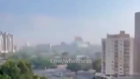 Shockwave From an Iranian Missile Hitting Holon, Tel Aviv