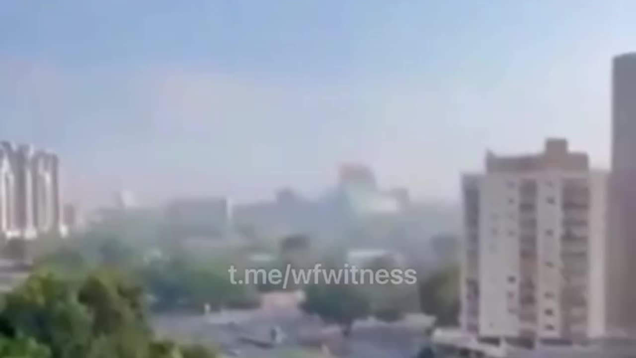 Shockwave From an Iranian Missile Hitting Holon, Tel Aviv