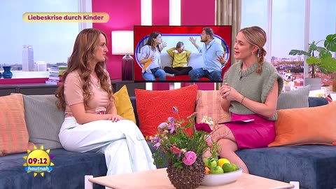 Alina Merkau sexy SAT.1 - Frühstücksfernsehen (5)c