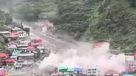 Devastating floods destroy homes and hotels in Kheerganga, Uttarakhand, India 🇮🇳 (05.08.2025)