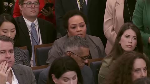 White House calls out fake news
