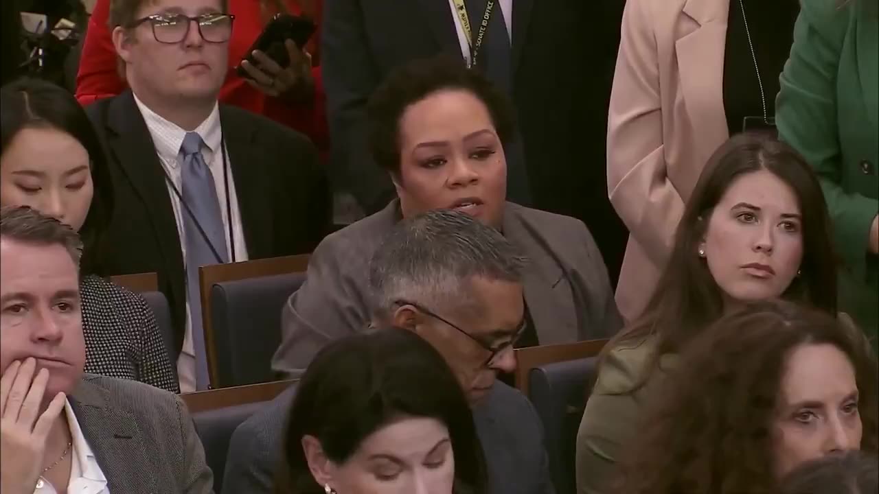 White House calls out fake news