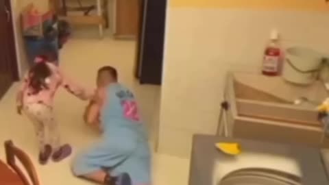 Dad Choking… Daughter’s Weird Rescue! 😂